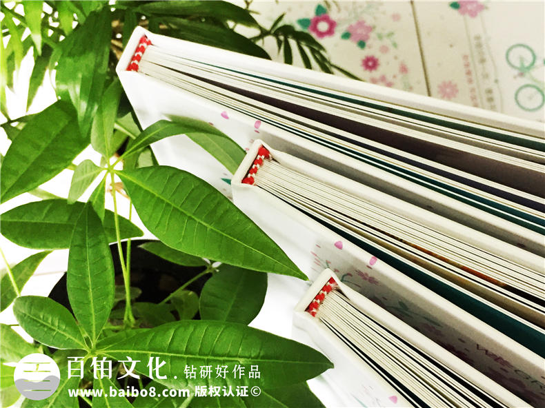設(shè)計(jì)精美的畢業(yè)紀(jì)念冊-畢業(yè)贈(zèng)送給同學(xué)的禮物第2張-宣傳畫冊,紀(jì)念冊設(shè)計(jì)制作-價(jià)格費(fèi)用,文案模板,印刷裝訂,尺寸大小