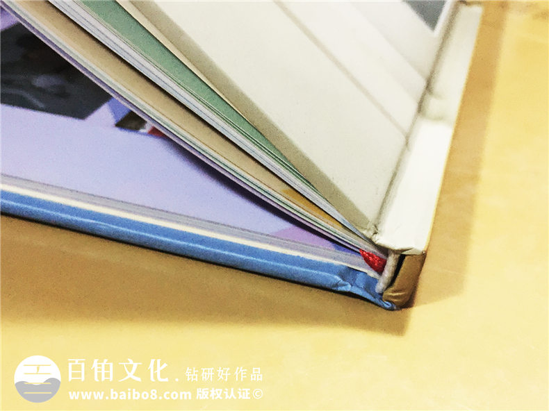 同學(xué)畢業(yè)留影冊-大學(xué)畢業(yè)紀(jì)念相冊制作-西南財大經(jīng)濟(jì)信息工程學(xué)院