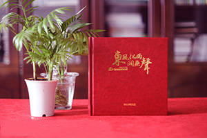 紀(jì)念冊(cè)制作公司帶給我們的紀(jì)念意義 制作一本精美的紀(jì)念冊(cè)作品！